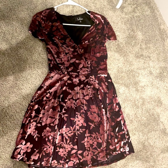 Dress - Picture 2 of 4